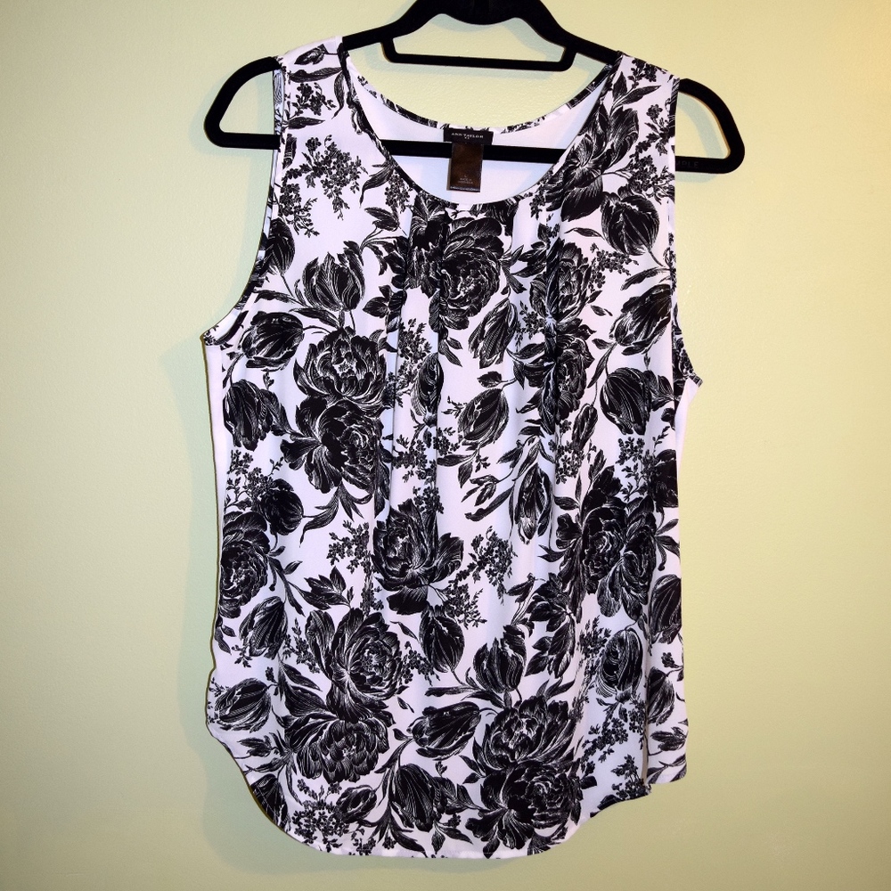 Ann Taylor Sleeveless Shirt black white floral M